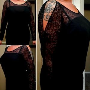 Express Cold Shoulder Top (Medium)